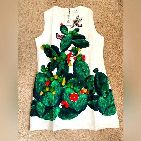 Women’s graphic dress with 3d decorations - US M - Picture 1 of 9